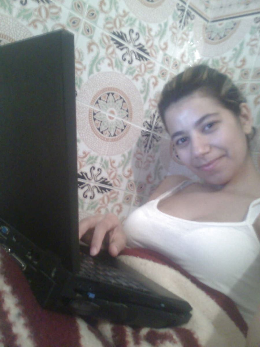 fadaih fananat masr